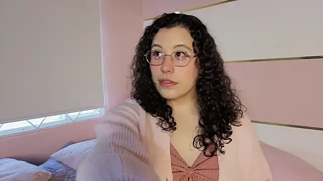 Snapshot of Charlotte__Miller chatting on October 19, 11:44 am Charlotte Miller online show from October 19, 11:44 am