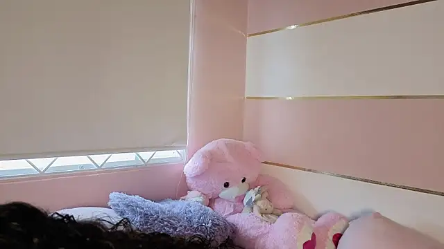 Snapshot of Charlotte__Miller chatting on October 21, 11:33 am Charlotte Miller online show from October 21, 11:33 am