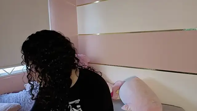 Snapshot of Charlotte__Miller chatting on October 22, 11:43 am Charlotte Miller online show from October 22, 11:43 am