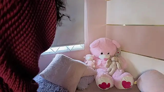 Snapshot of Charlotte__Miller chatting on October 26, 11:38 am Charlotte Miller online show from October 26, 11:38 am