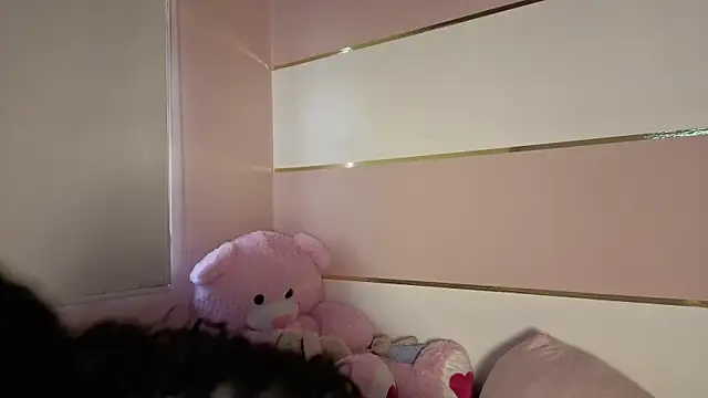 Snapshot of Charlotte__Miller chatting on November 4, 11:31 am Charlotte Miller online show from November 4, 11:31 am