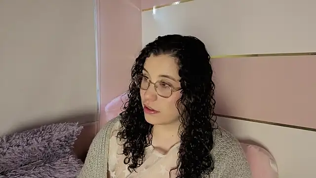 Snapshot of Charlotte__Miller chatting on November 10, 11:42 am Charlotte Miller online show from November 10, 11:42 am