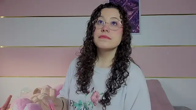 Snapshot of Charlotte__Miller chatting on November 21, 11:31 am Charlotte Miller online show from November 21, 11:31 am