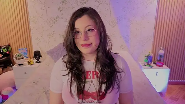 Snapshot of Charlotte__Miller chatting on June 23, 11:52 am Charlotte Miller online show from June 23, 11:52 am