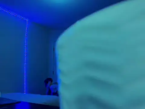 Snapshot of HappyIva chatting on March 5, 2:36 am HappyIva online show from March 5, 2:36 am