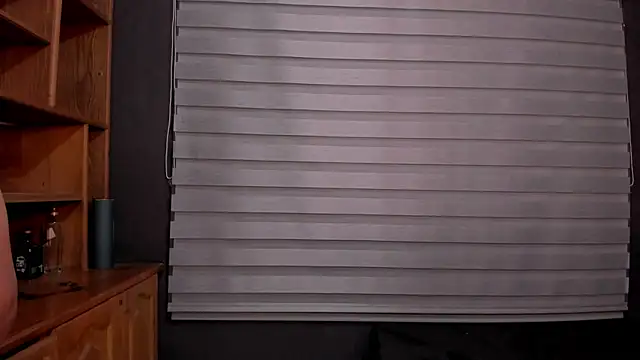 Snapshot of adam_piarse01 chatting on March 17, 3:47 am adam piarse01 online show from March 17, 3:47 am