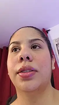 downsonMia online show from April 7, 1:28 am