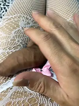 Snapshot of k4ty-X chatting on January 5, 12:31 am k4ty-X online show from January 5, 12:31 am