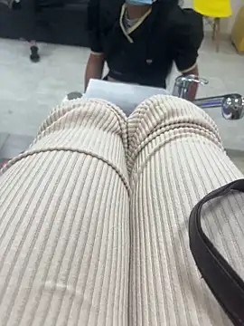 Samantha bigboobs online show from October 30, 3:13 pm