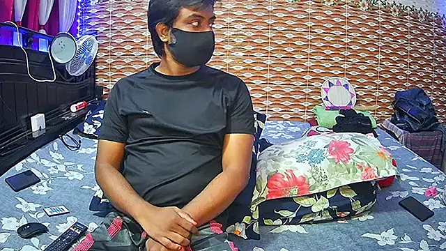 Hot Nila online show from April 19, 3:06 am