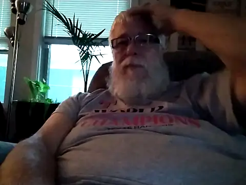 Snapshot of Futura_intx chatting on September 30, 11:32 pm Futura intx online show from September 30, 11:32 pm