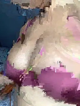 Snapshot of sexytinashe21 chatting on October 26, 4:13 pm sexytinashe21 online show from October 26, 4:13 pm