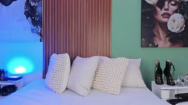 Snapshot of KimStone1 chatting on March 12, 1:30 pm KimStone1 online show from March 12, 1:30 pm