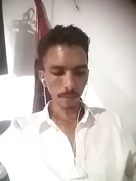 MagrinhoSaradoo online show from February 23, 9:48 pm