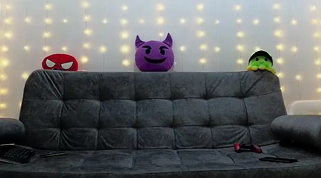 Snapshot of ErickBrant chatting on February 12, 2:14 am ErickBrant online show from February 12, 2:14 am