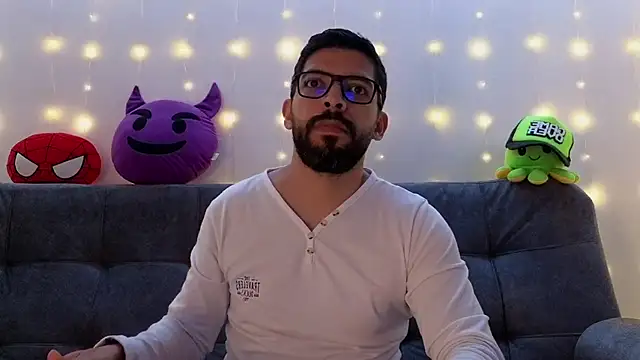 Snapshot of ErickBrant chatting on March 4, 8:49 pm ErickBrant online show from March 4, 8:49 pm