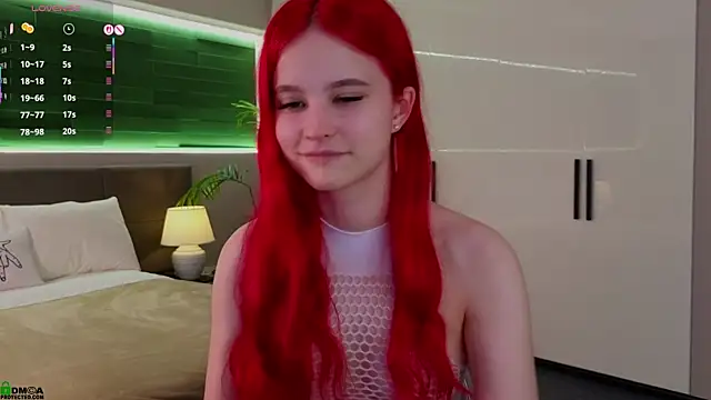 Snapshot of Rina_Red chatting on November 8, 1:39 am Rina Red online show from November 8, 1:39 am