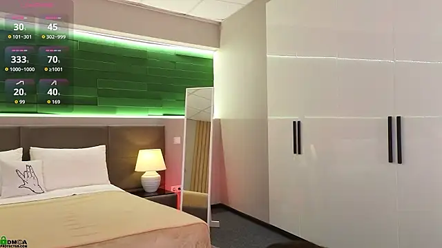 Snapshot of Rina_Red chatting on February 4, 1:44 am Rina Red online show from February 4, 1:44 am