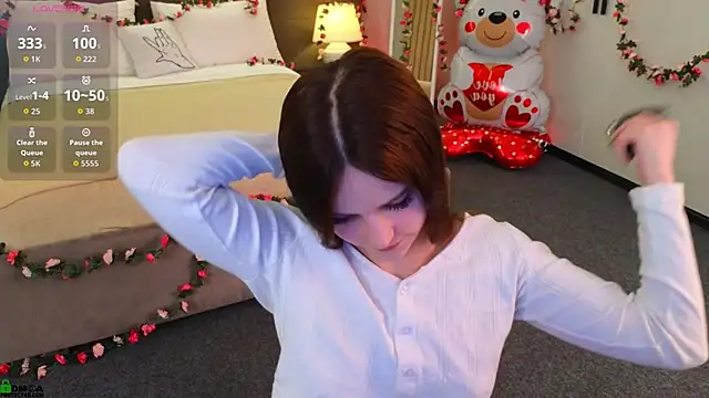 Snapshot of Rina_Red chatting on February 7, 1:42 am Rina Red online show from February 7, 1:42 am