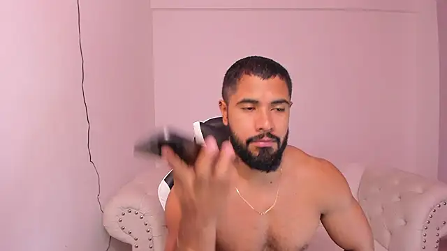 Santiago huntt online show from February 25, 11:41 am