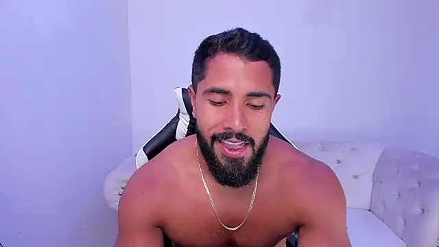 Santiago huntt online show from November 13, 9:47 pm