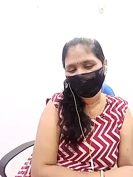 Snapshot of Lucky-Deepthi chatting on February 20, 4:57 pm Lucky-Deepthi online show from February 20, 4:57 pm