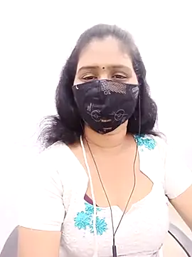 Snapshot of Lucky-Deepthi chatting on March 11, 5:35 pm Lucky-Deepthi online show from March 11, 5:35 pm