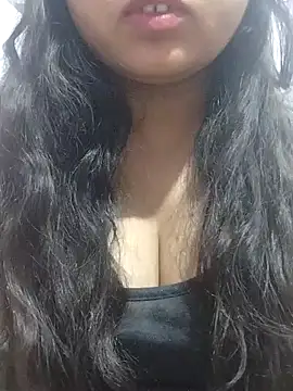 BigAssSarah online show from January 4, 6:40 pm