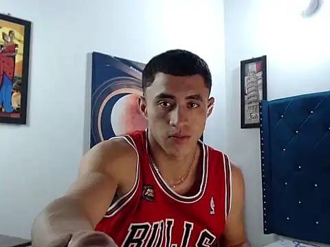 Cris steban1 online show from February 15, 5:48 am