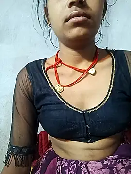 Amaya Bajwa online show from March 9, 9:14 pm