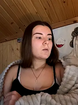 mewKate online show from November 27, 1:35 pm