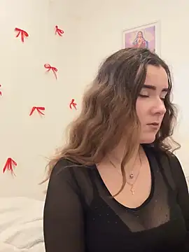 mewKate online show from December 19, 12:34 pm