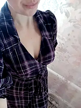 Calibers2932 online show from February 11, 11:21 am