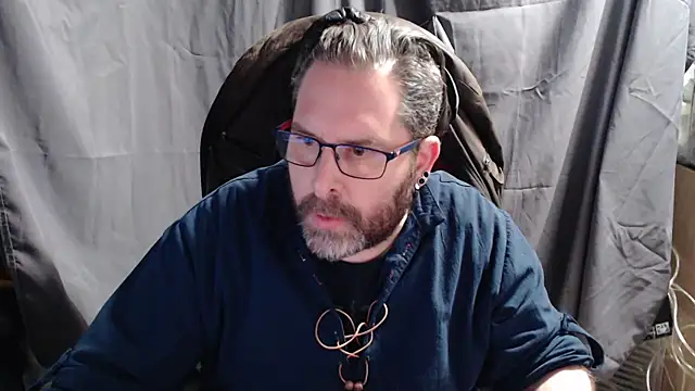 Snapshot of Streamlove77 chatting on January 29, 5:45 pm Streamlove77 online show from January 29, 5:45 pm