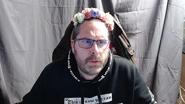 Snapshot of Streamlove77 chatting on February 1, 2:45 pm Streamlove77 online show from February 1, 2:45 pm