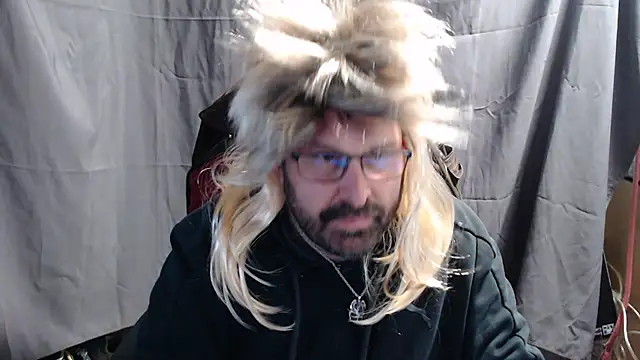 Snapshot of Streamlove77 chatting on February 7, 2:04 pm Streamlove77 online show from February 7, 2:04 pm