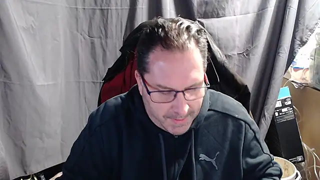 Snapshot of Streamlove77 chatting on February 10, 4:36 pm Streamlove77 online show from February 10, 4:36 pm