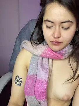 Camila pinkk online show from April 15, 2:24 pm