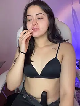 Camila pinkk online show from May 21, 1:40 pm