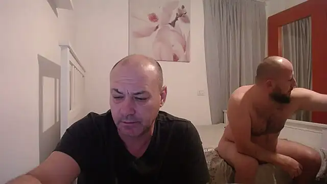 adryanyou46 online show from February 10, 8:42 pm