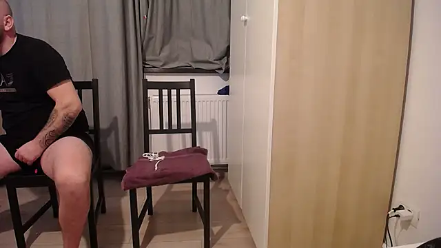 adryanyou46 online show from February 27, 7:04 pm