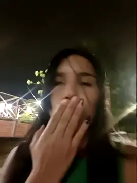 Snapshot of the_queen_of_street chatting on September 19, 3:52 am the queen of street online show from September 19, 3:52 am