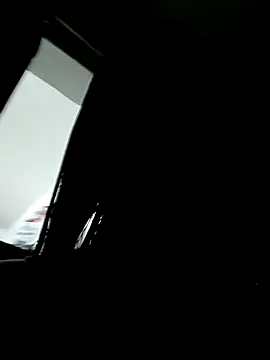 Snapshot of the_queen_of_street chatting on October 25, 2:19 am the queen of street online show from October 25, 2:19 am