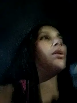 Snapshot of the_queen_of_street chatting on January 8, 4:04 am the queen of street online show from January 8, 4:04 am