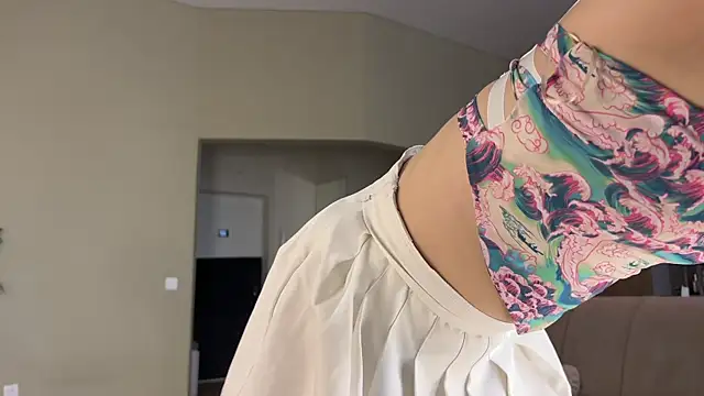 Snapshot of Shyrubate chatting on March 7, 5:18 am Shyrubate online show from March 7, 5:18 am