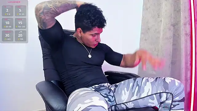 Maximoscott online show from March 1, 6:11 pm