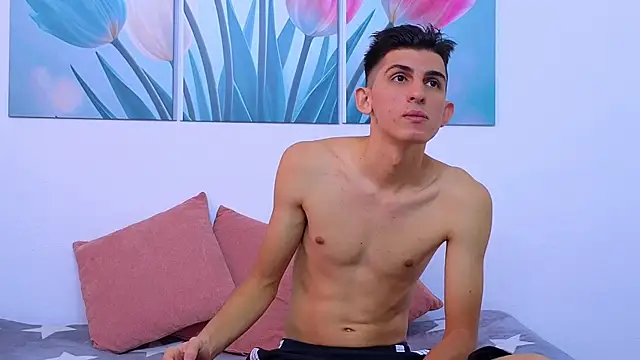 Ana and Leo online show from March 5, 12:33 pm