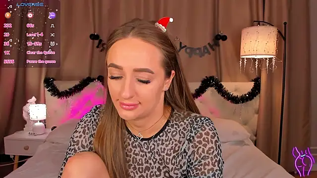 Snapshot of passi_lover chatting on December 22, 1:46 am passi lover online show from December 22, 1:46 am