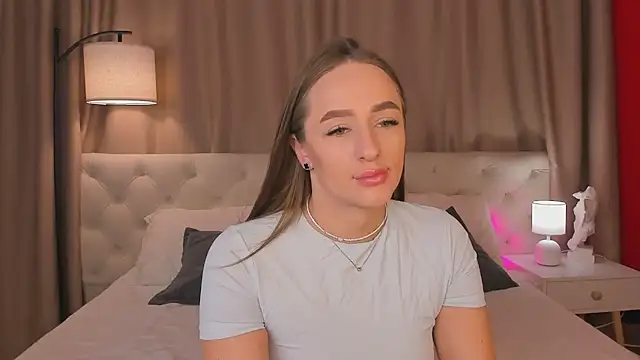 Snapshot of passi_lover chatting on February 3, 2:10 am passi lover online show from February 3, 2:10 am