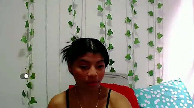 Snapshot of mia_grey01 chatting on January 24, 11:59 am mia grey01 online show from January 24, 11:59 am